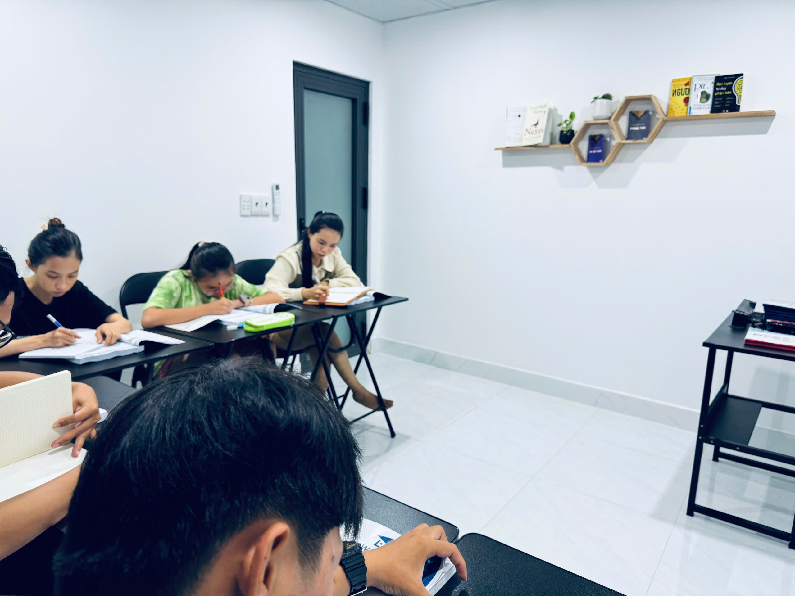 Tiếng Anh giao tiếp Phú Quốc